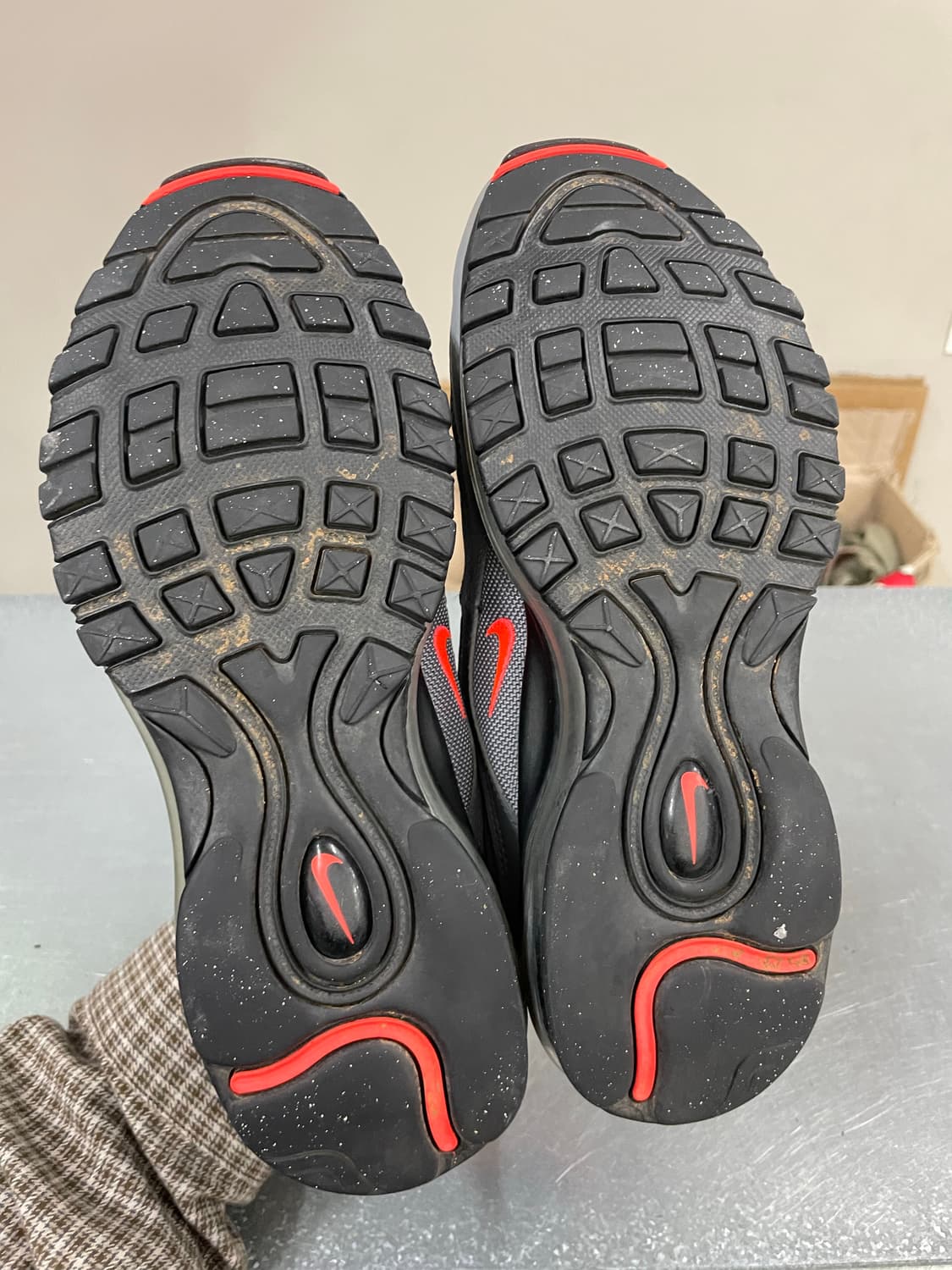 나이키 에어맥스 97 쿨그레이 크림슨 250 상품이미지6