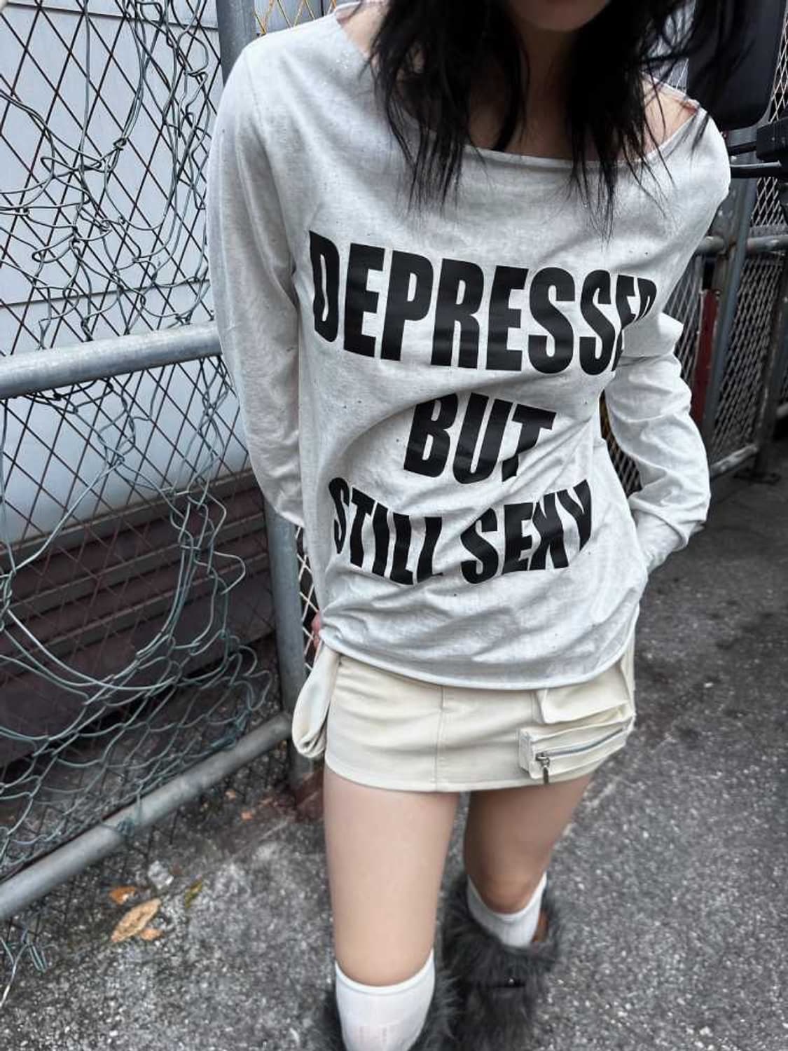 Lettering long sleeve 레터링 롱 슬리브 고딕 락시크 상품이미지5