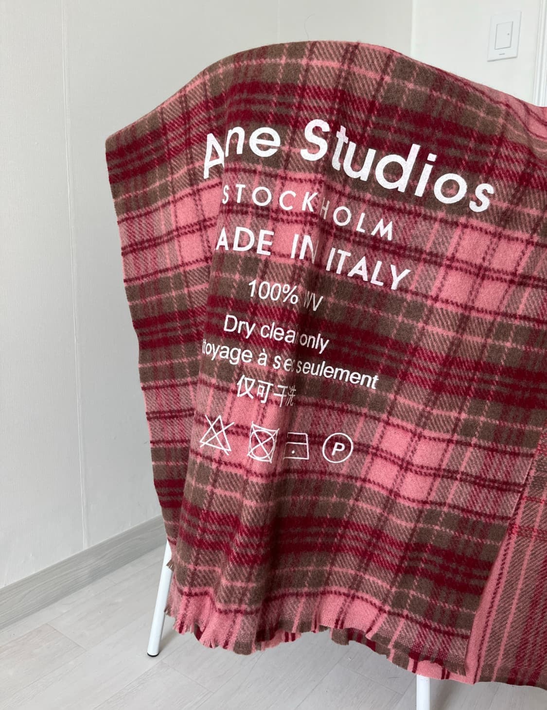 아크네 타탄 체크 목도리 머플러  상품이미지1