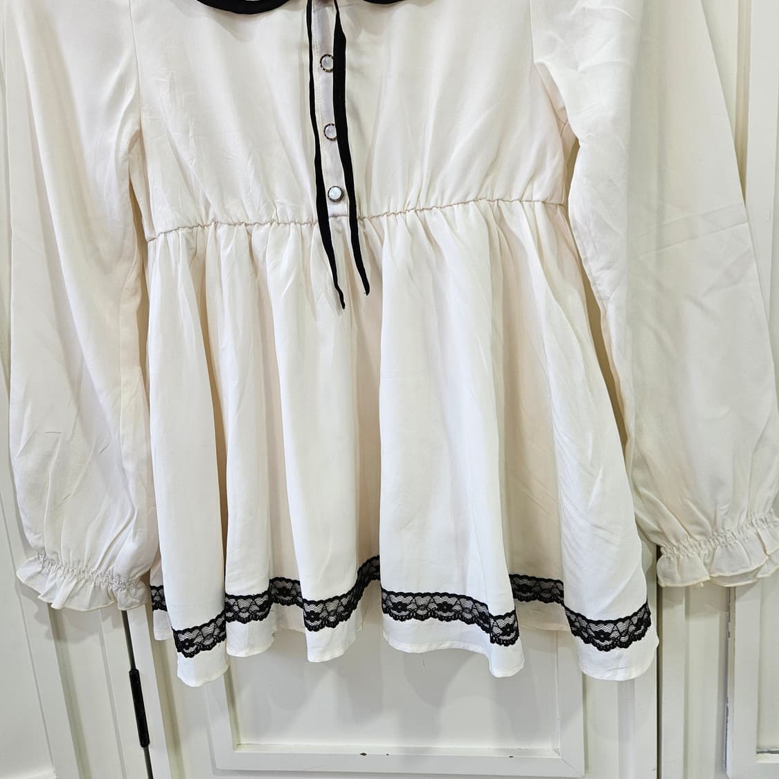 (Tralala) 배색카라 리본 블라우스 상품이미지5