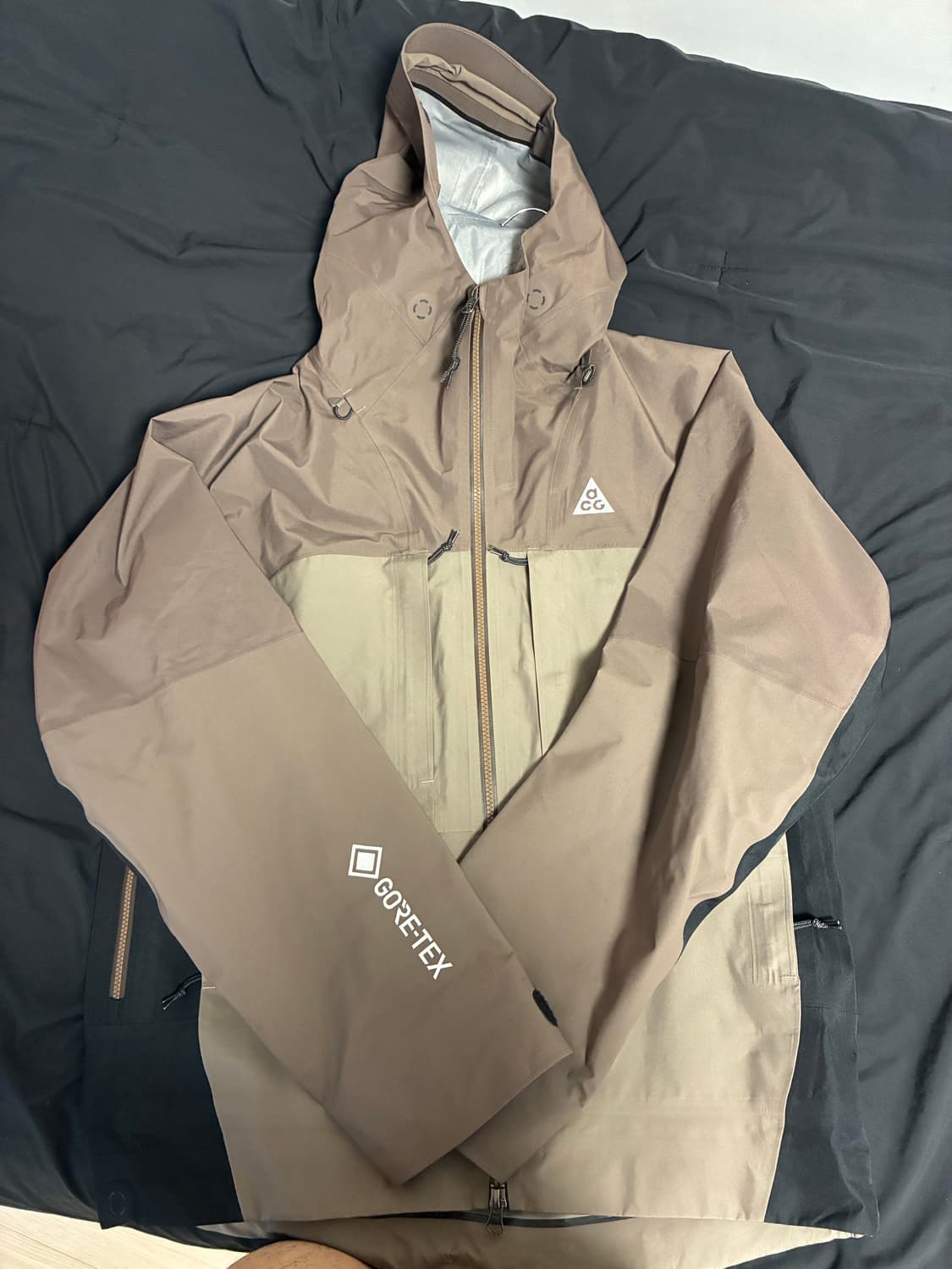 나이키 acg 스톰핏 adv 고어텍스 미저리 (L사이즈) 상품이미지1