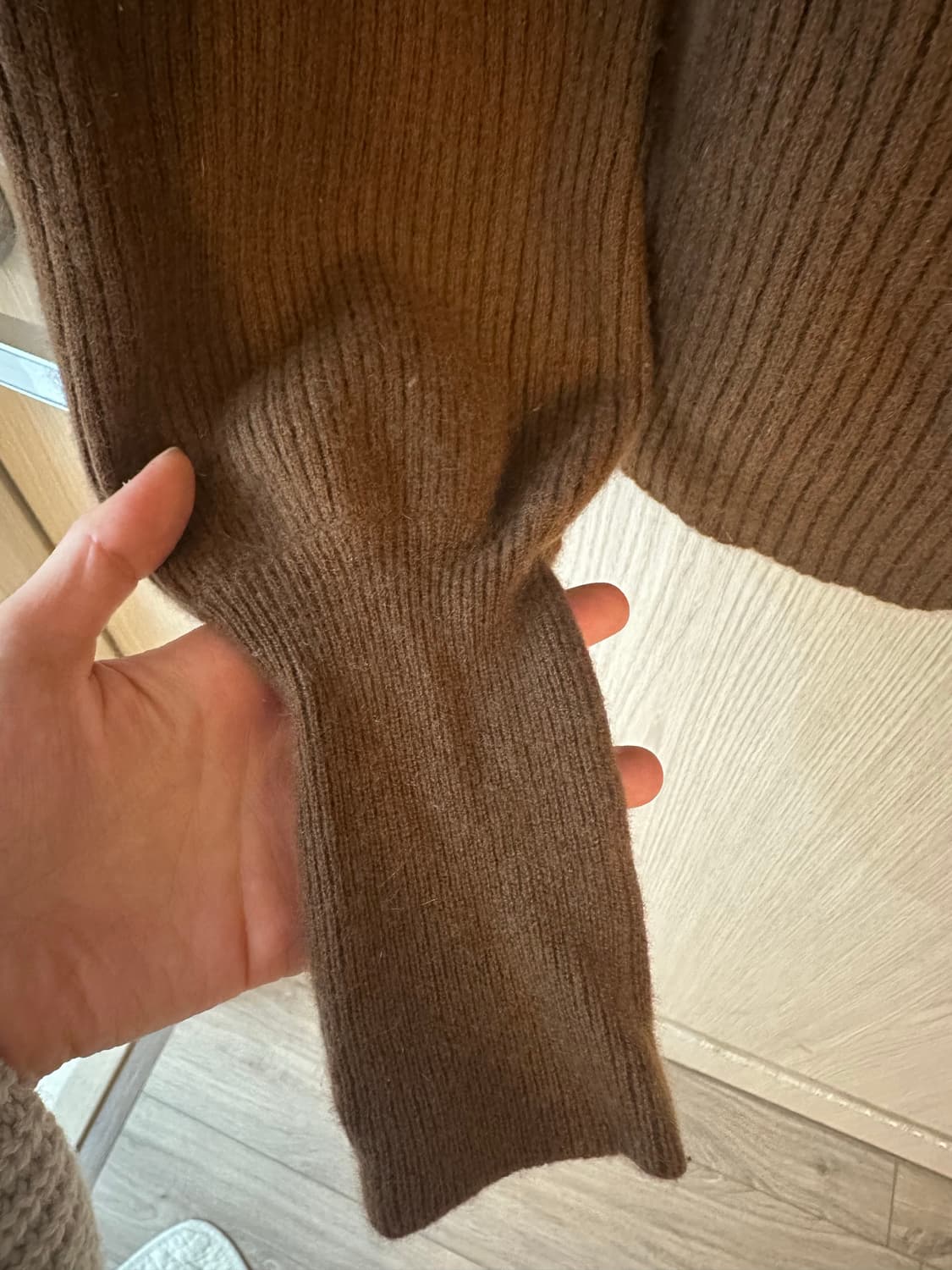 Reformation Hart v-neck 캐시미어 스웨터 xs 상품이미지9