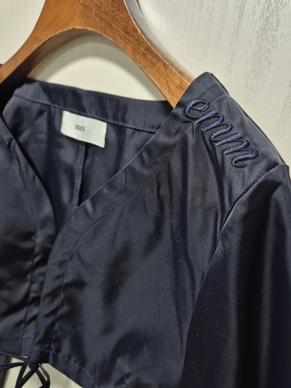 (세일)(새상품)Emm 네이비 리본 매듭 크롭 자켓블라우스 상품이미지7