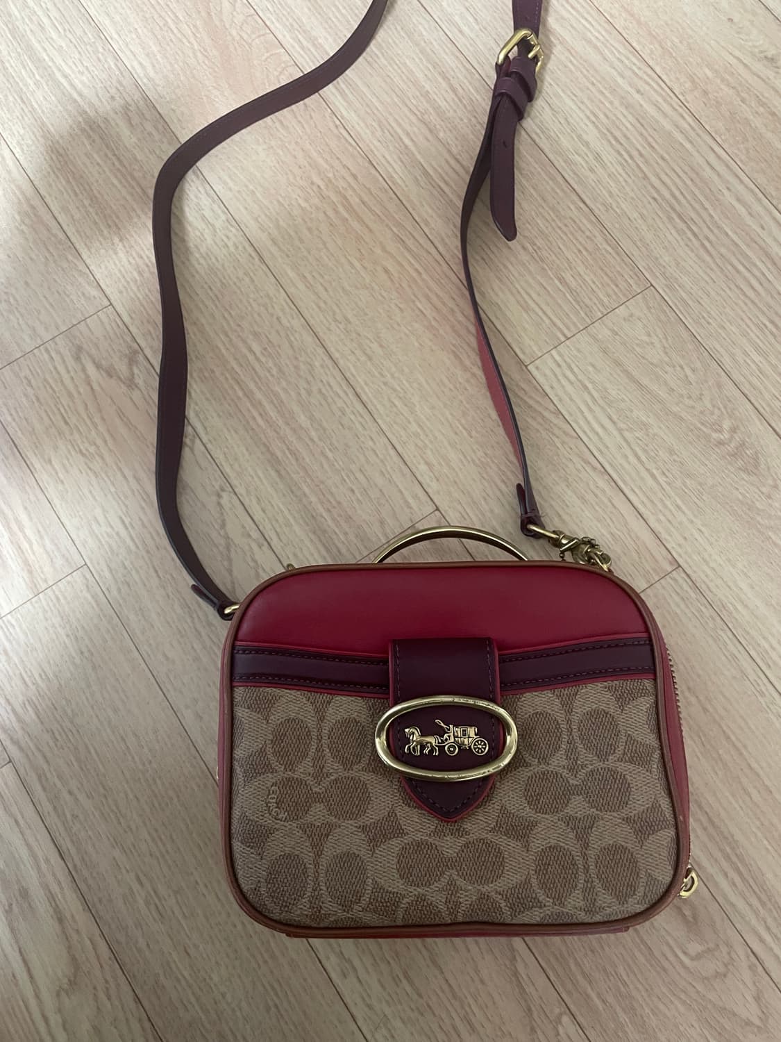 코치 상품이미지1