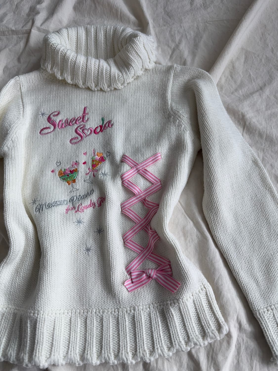 메조피아노 크림 아이보리 로걀 갸루 러블리 목폴라 딱붙 니트 상품이미지3