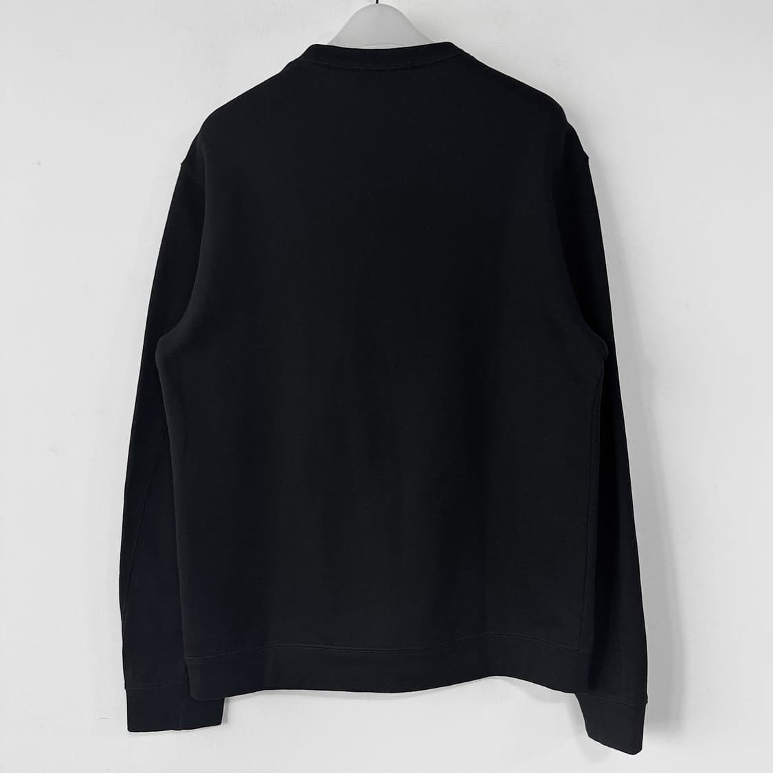 솔리드옴므 그래픽 포인트 맨투맨 100 상품이미지6