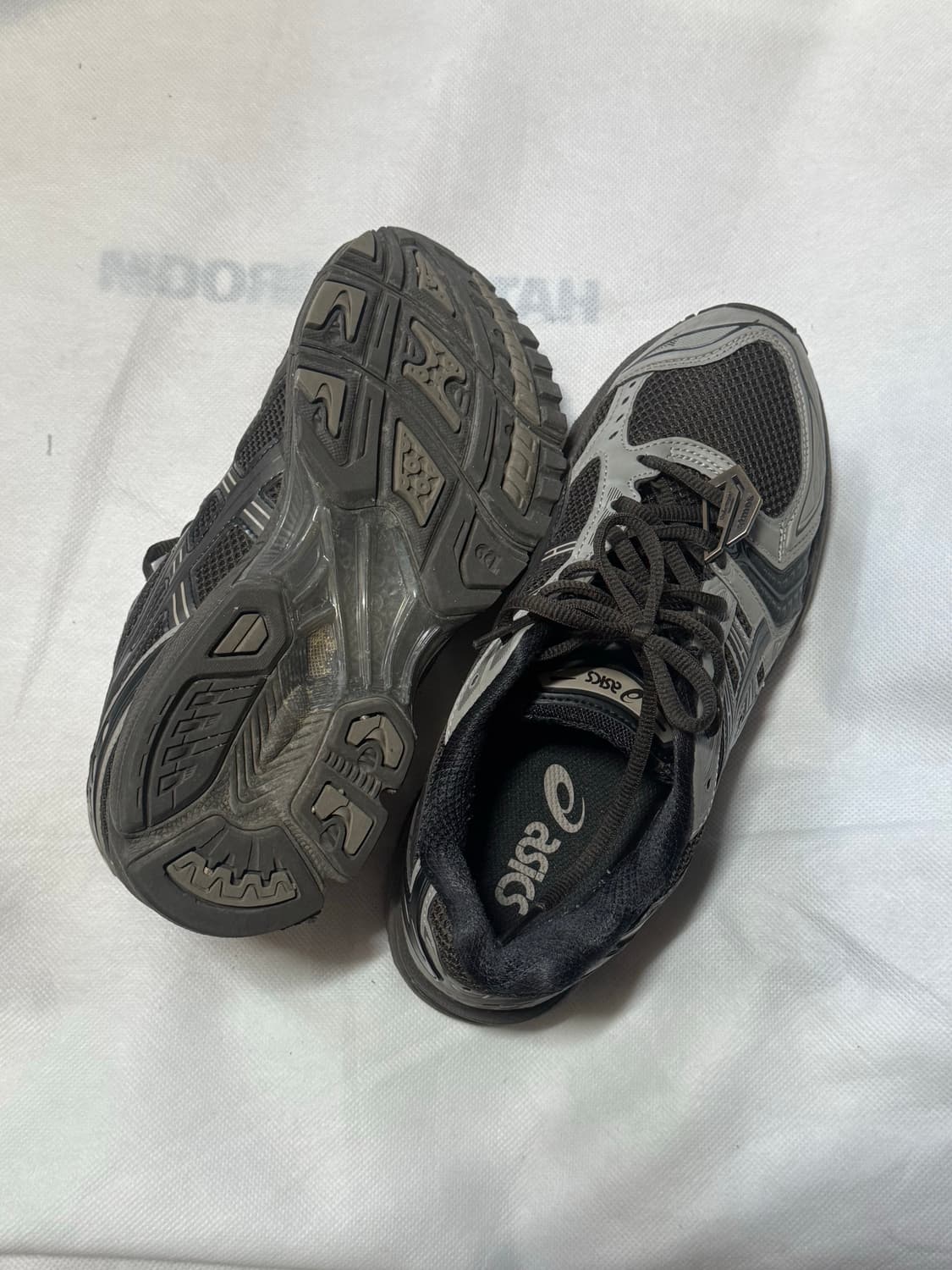 아식스 아트모스 언더마이카 젤카야노14 페퍼블랙 260사이즈 상품이미지1