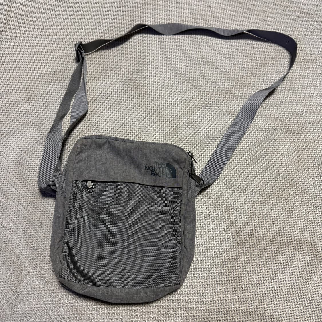 노스페이스 미니 크로스백 상품이미지1