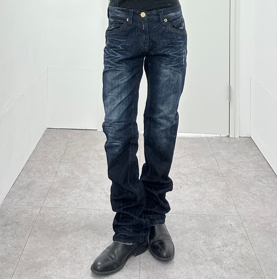 Buckaroo Brown Tab Fade Wash Denim 상품이미지1