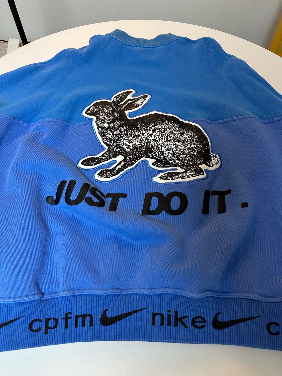 [L] NIKE X CPFM 토끼와 거북이 맨투맨 상품이미지2