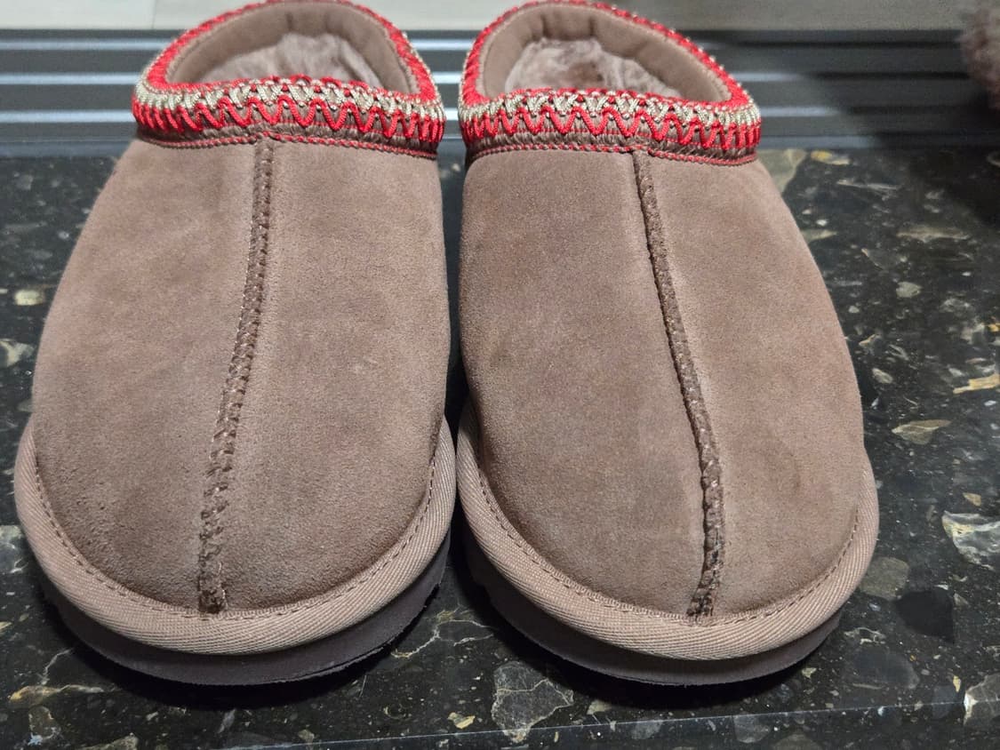 어그 시그니처 스웨이드 타스만 슬리퍼 로키 오크 250 사이즈 상품이미지1