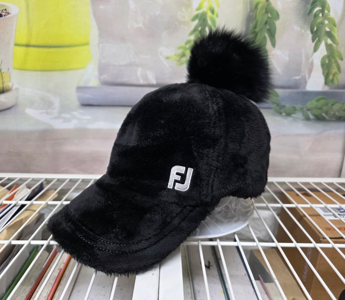 풋조이 여성 겨울골프모자 퍼 방울 모자 캡 KG41 상품이미지1