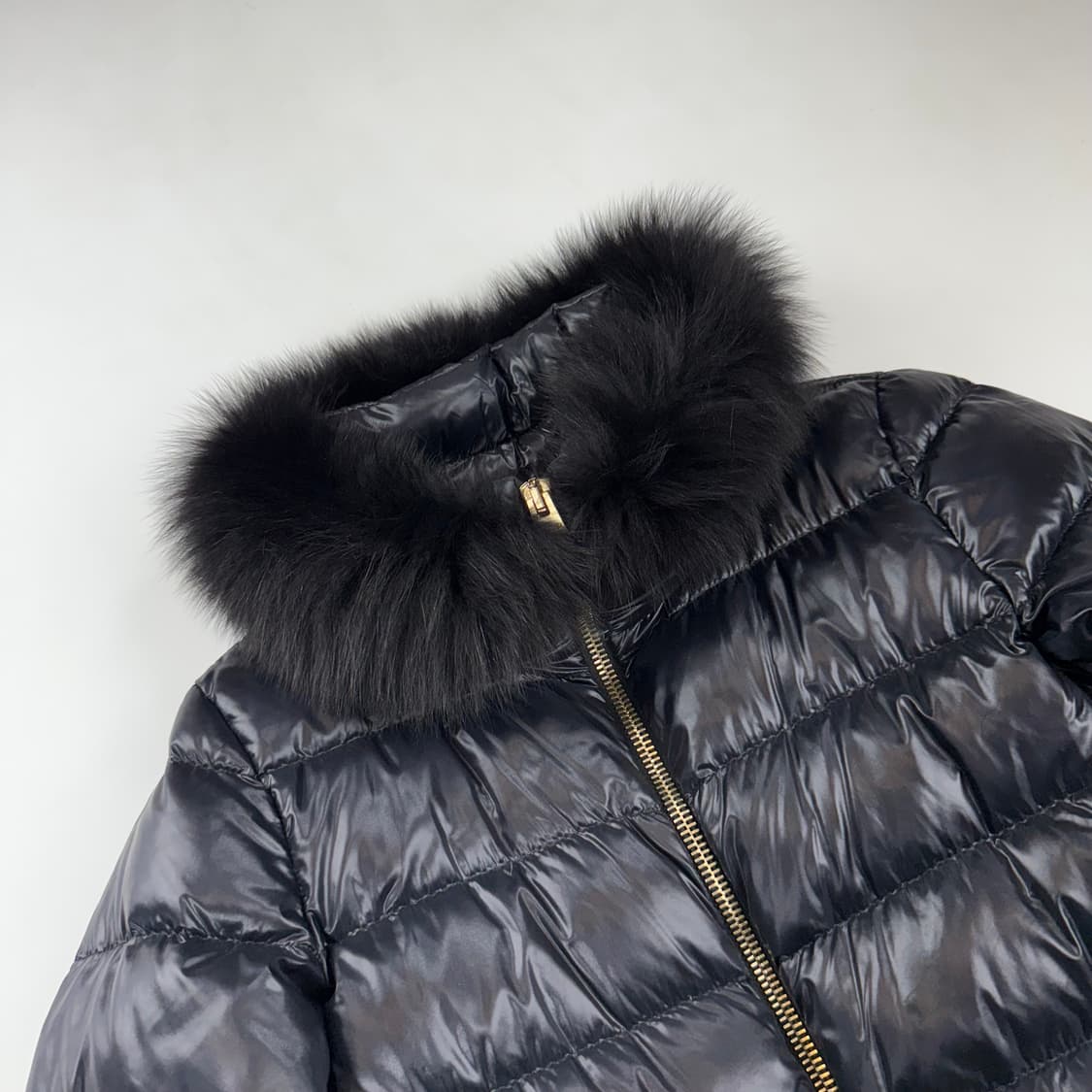 에르노 블랙유광 폭스퍼 패딩 42 상품이미지2