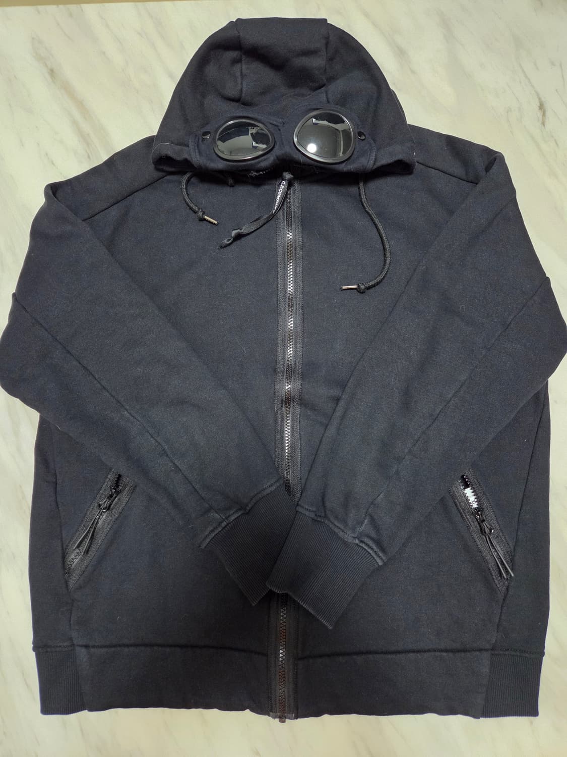 씨피컴퍼니 고글 후드 집업 상품이미지1