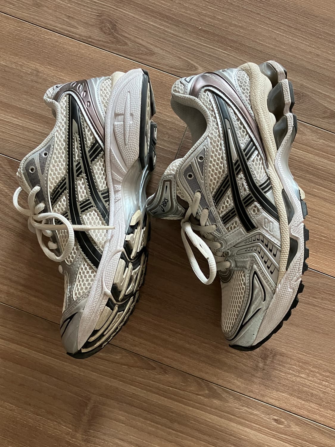 아식스 젤카야노 14 크림블랙 245 상품이미지4