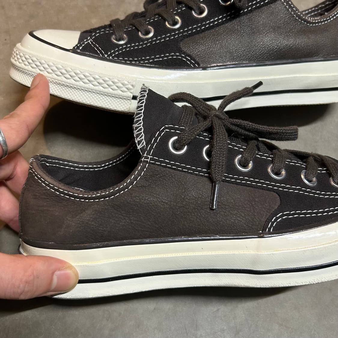 250) 컨버스 척70 레거시 레더 옥스 스니커즈 다크 브라운 상품이미지4