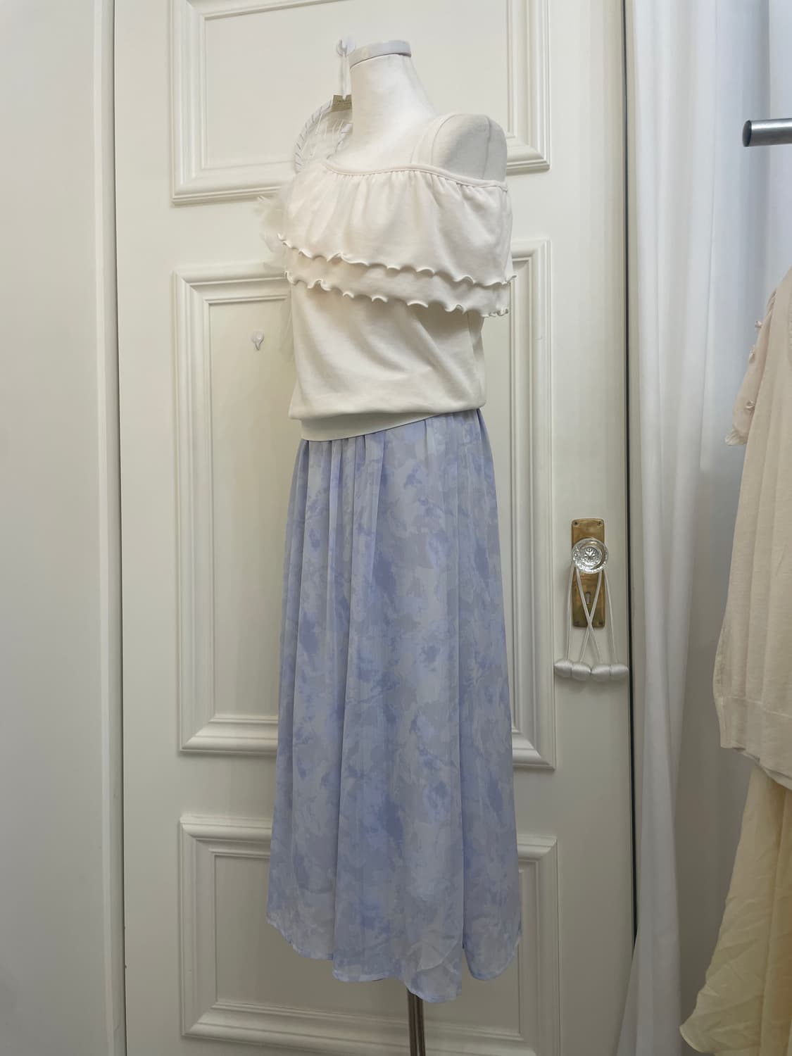 ivory one-shoulder wave layered top 상품이미지2