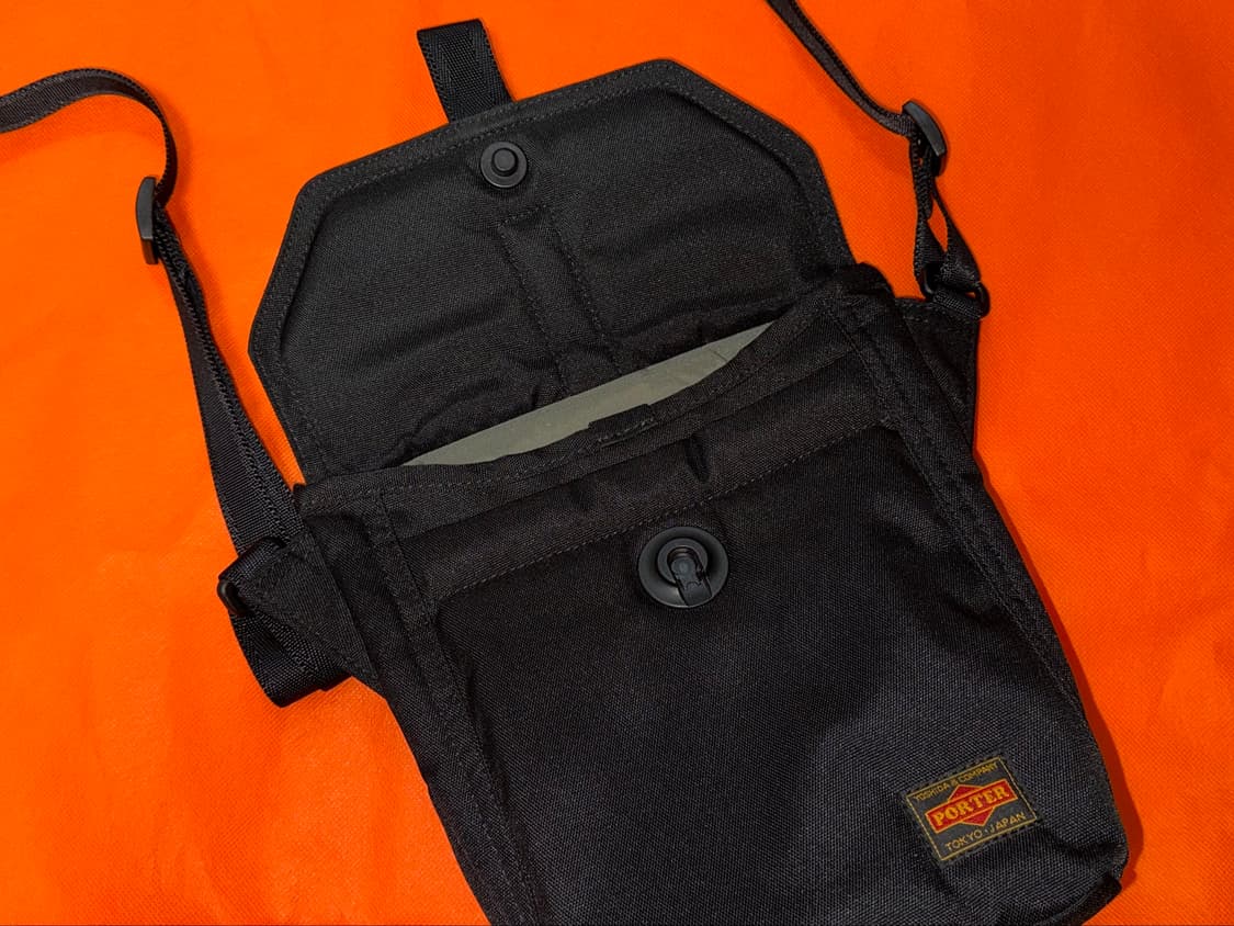 Porter red tag magnet shoulder bag 상품이미지3