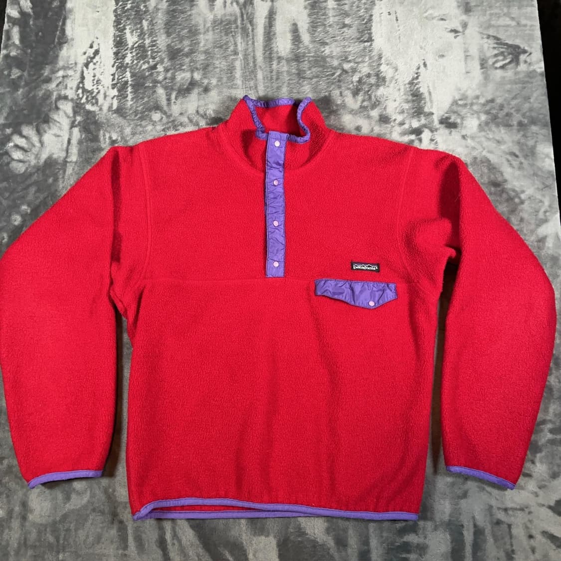 95FW 파타고니아 신칠라 스냅-T 플리스 레드 퍼플 포켓 상품이미지1