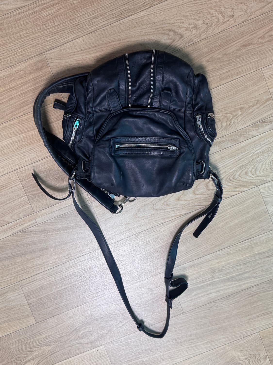 알렉산더왕 호보백 판매합니다 상품이미지3