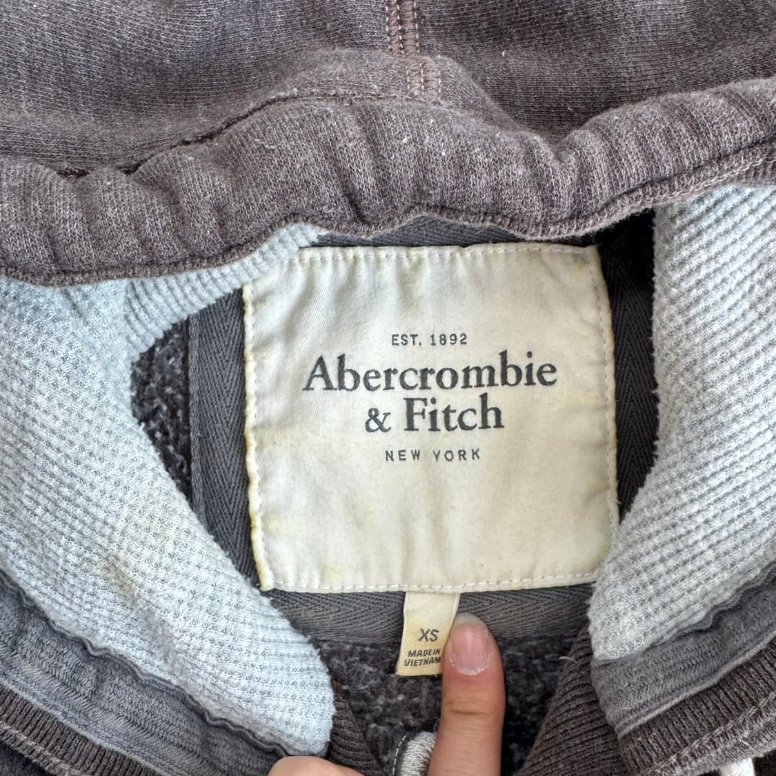 Abercrombie 아베크롬비 체크 포인트 로고 브라운 후드티 상품이미지5