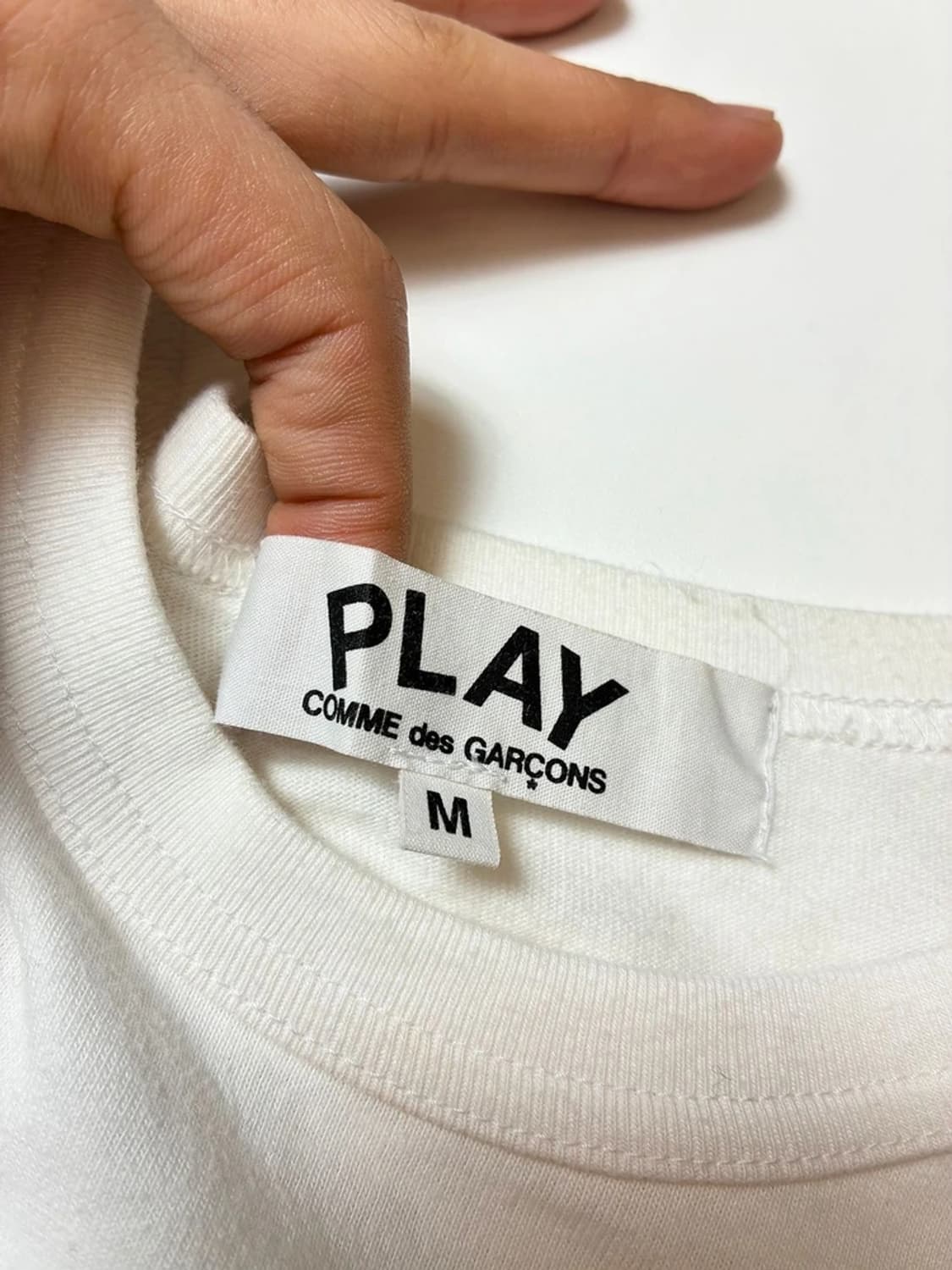 꼼데가르송 우먼스 골드 와펜 반팔 티셔츠 PN9018 상품이미지7