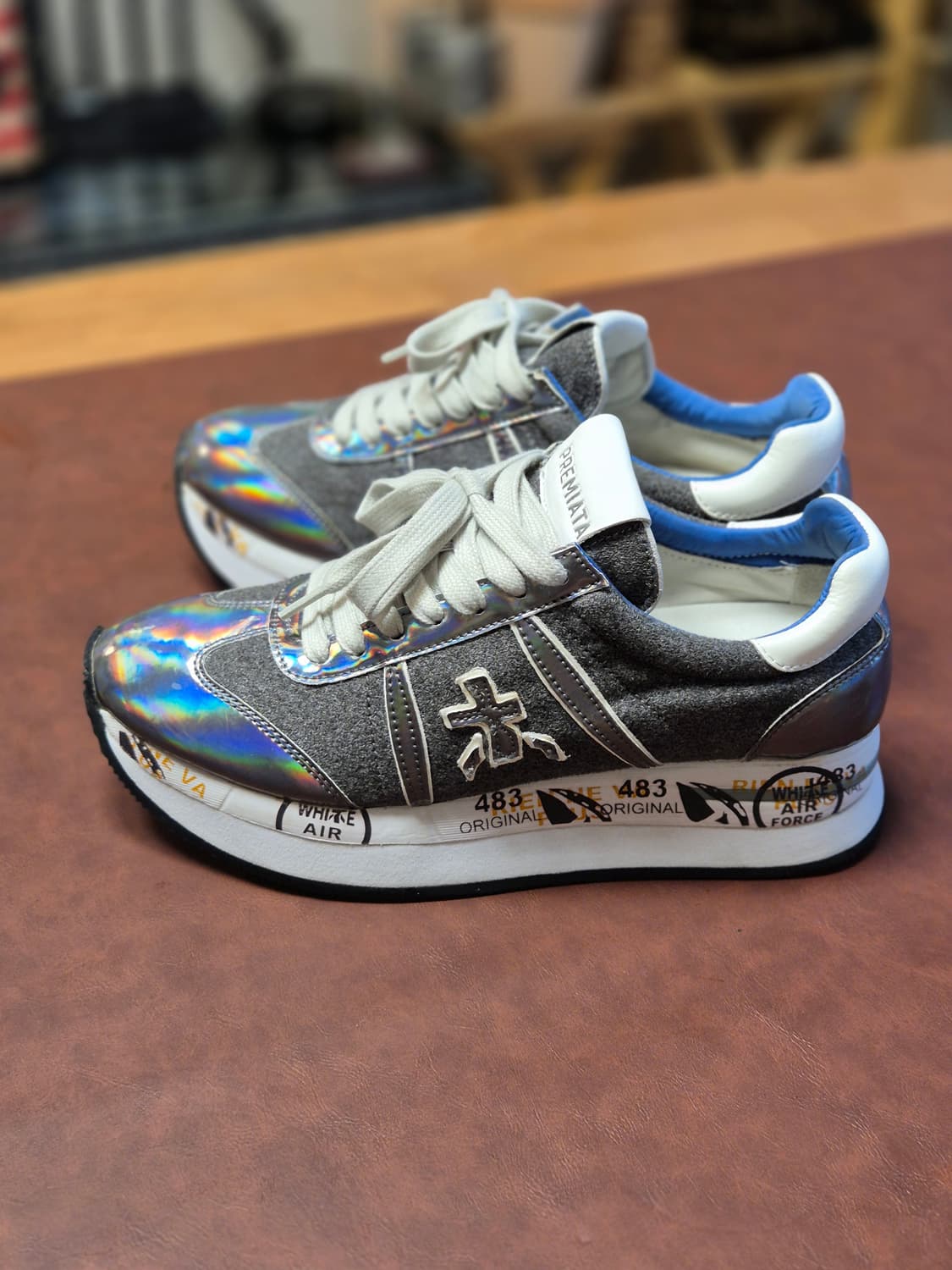 실착용1회 225-230(35)정품 프리미아타 스니커즈  상품이미지1