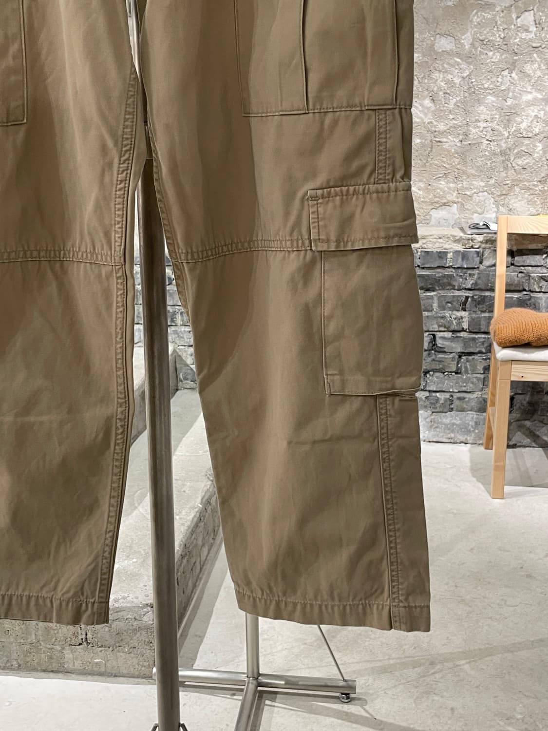 알파 인더스트리 베이지 코튼 카고팬츠 상품이미지5