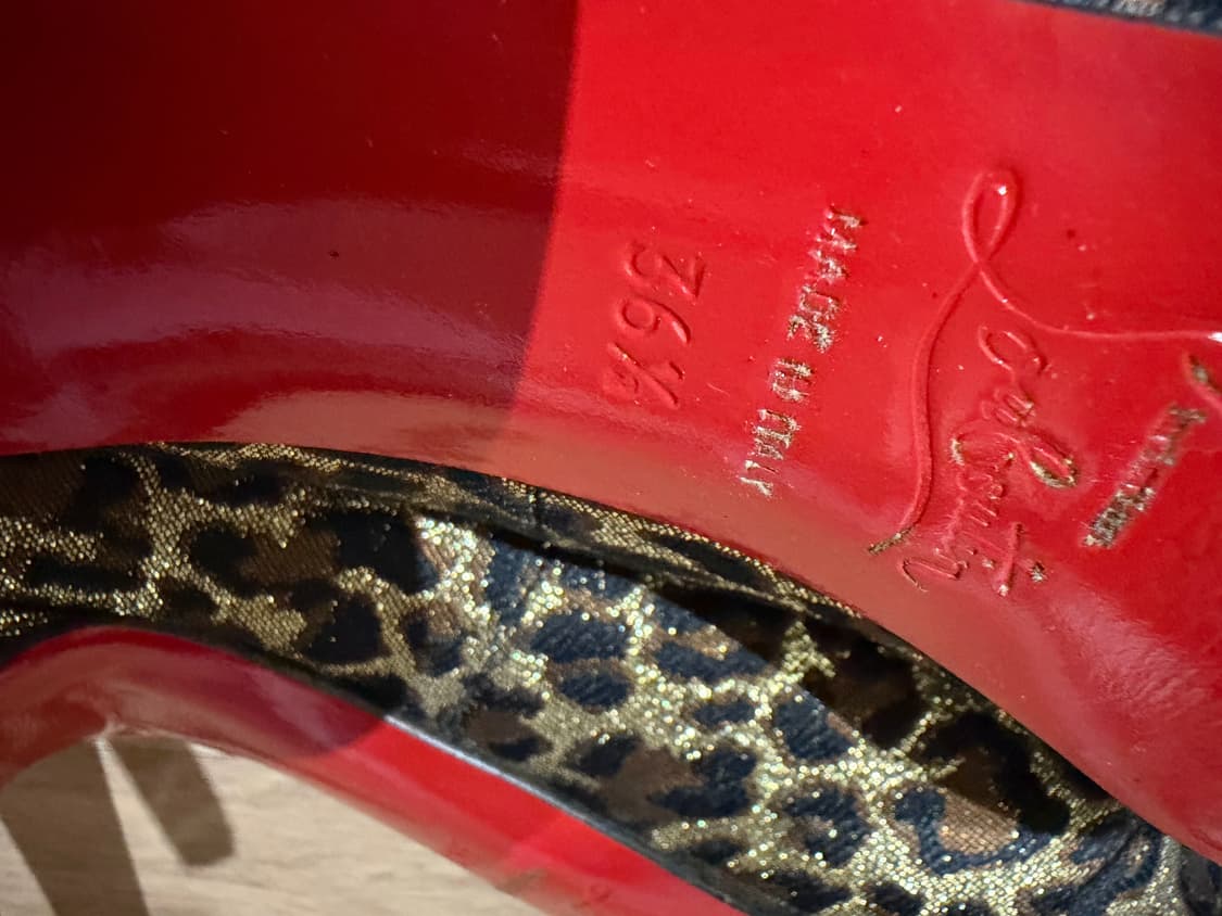 크리스찬루부탱 레오파드 힐 상품이미지8