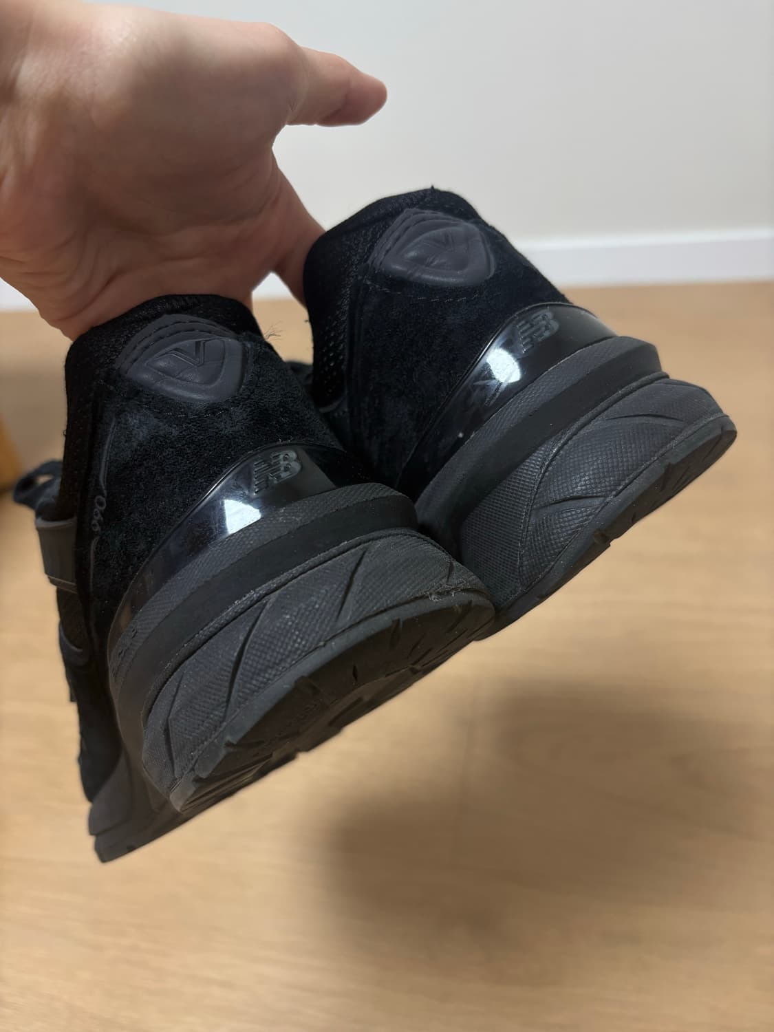 뉴발란스 990v5 트리플블랙 Made in USA 상품이미지4