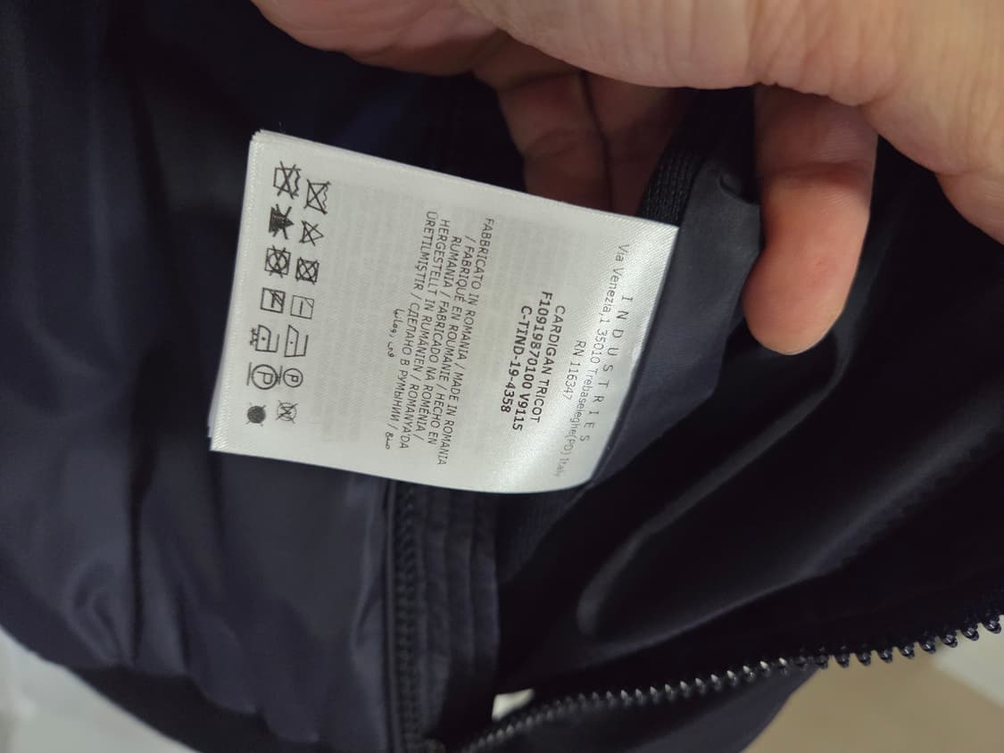 [정품/새상품급] 몽클레어 니트 가디건 다크네이비 상품이미지7