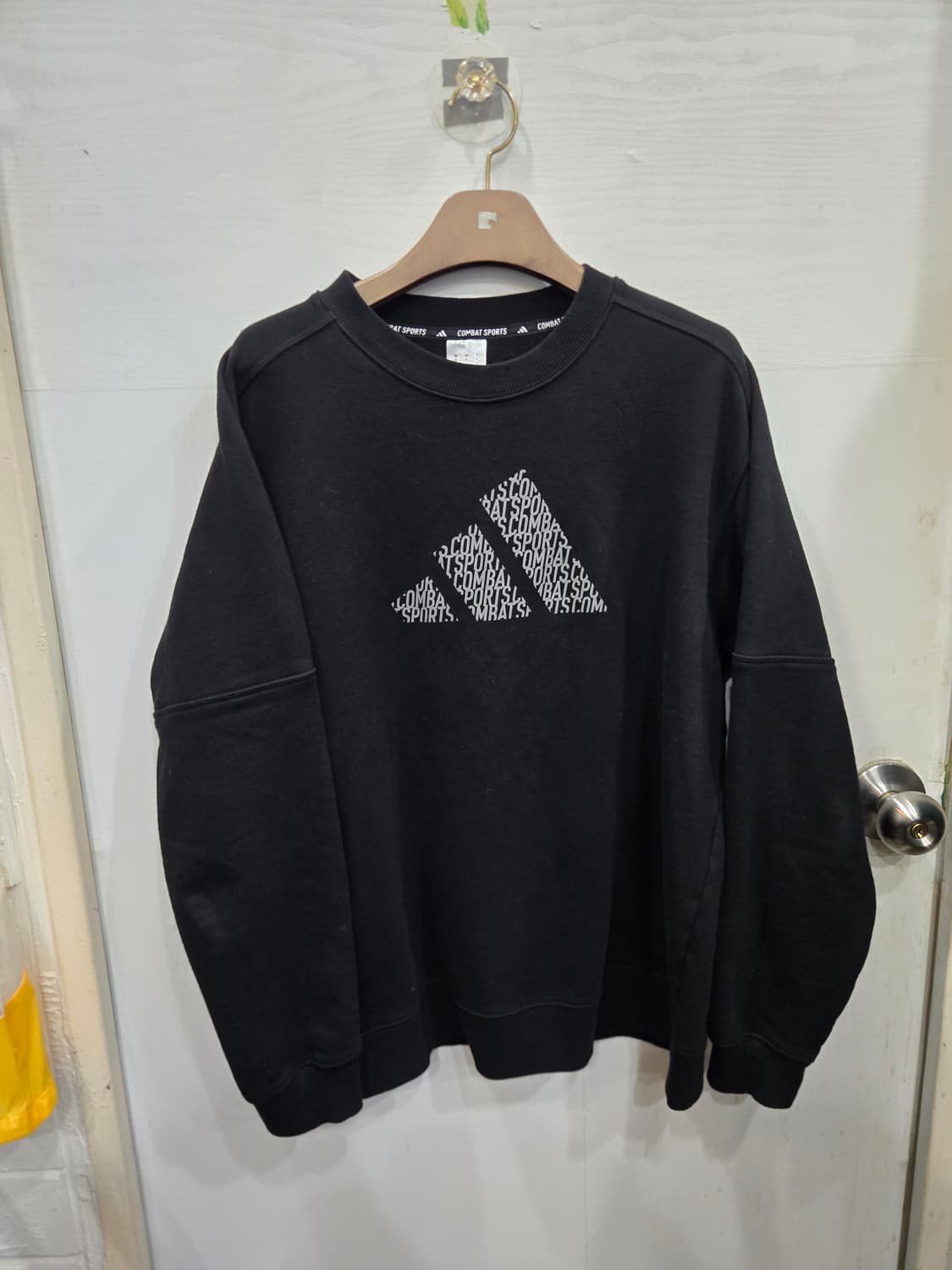 L,100 )) adidas 아디다스 맨투맨! 블랙 색상! 로고가 이뻐요 상품이미지1