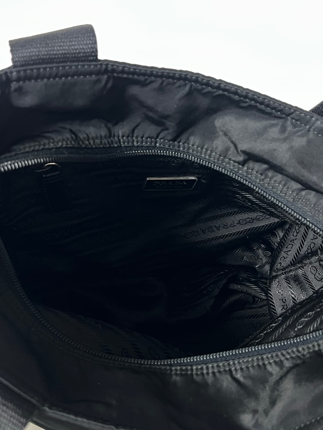 프라다 나일론 숄더백 상품이미지6