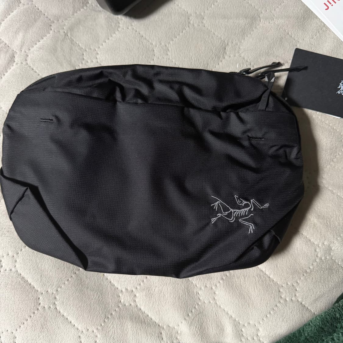 아크테릭스 크로스바디백  상품이미지1