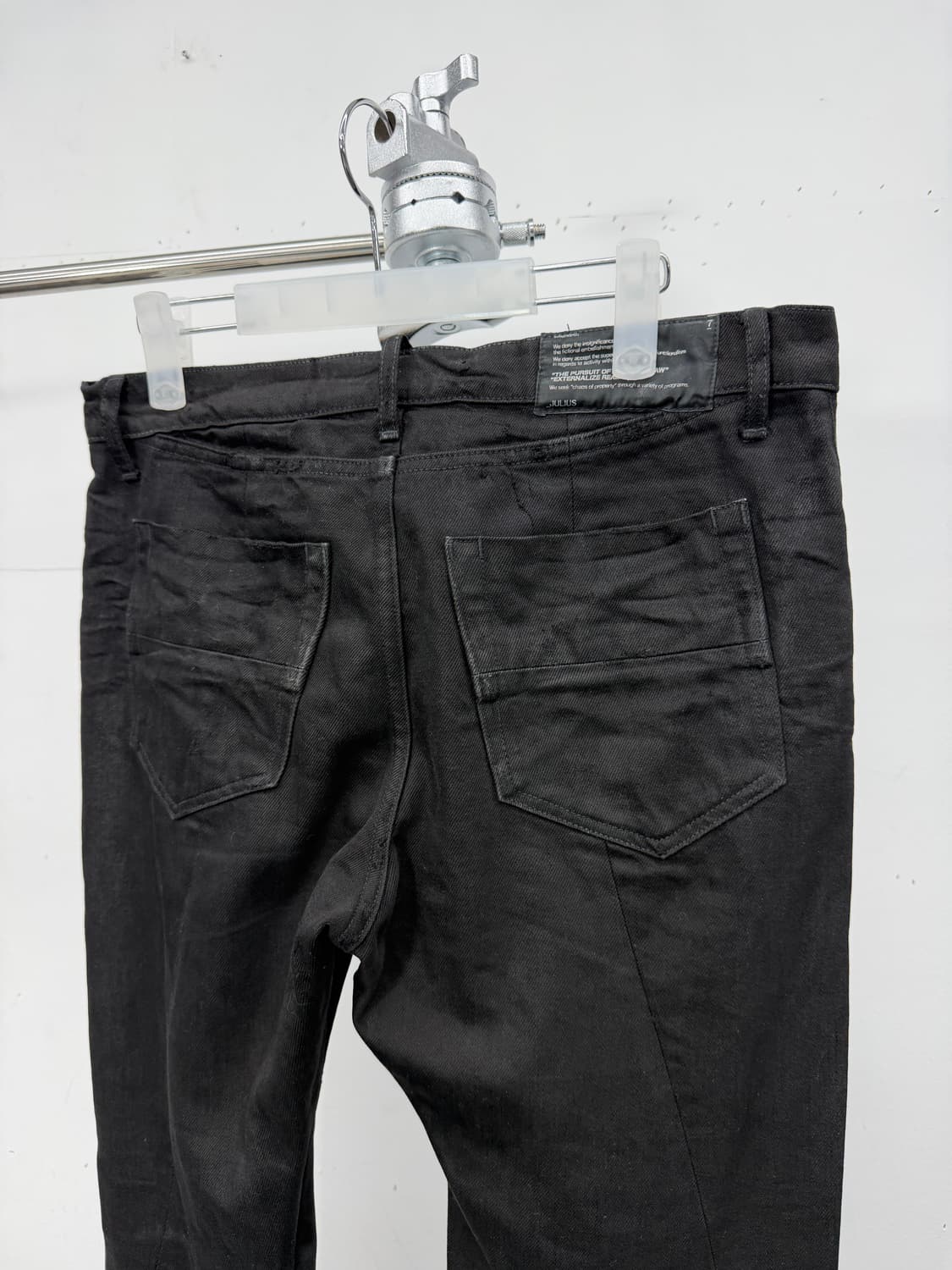 JULIUS × LHP 10-11AW Coated Curved Pants 상품이미지4