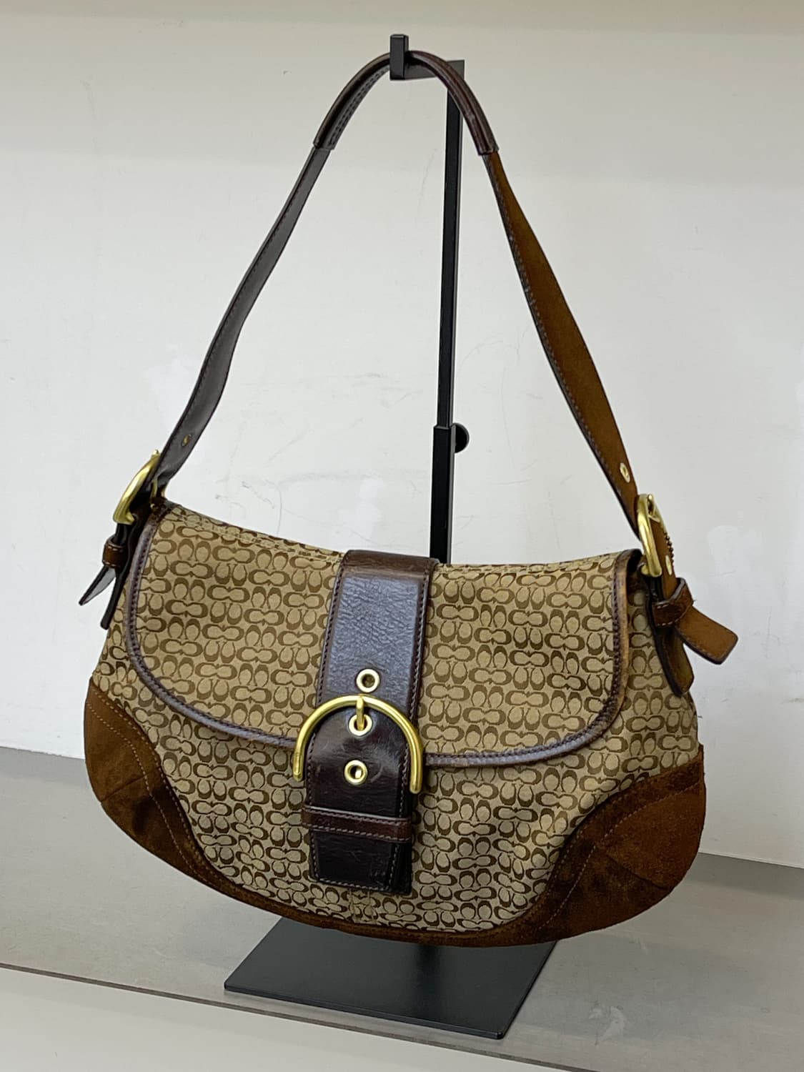 코치 소호 시그니처 숄더백 상품이미지1