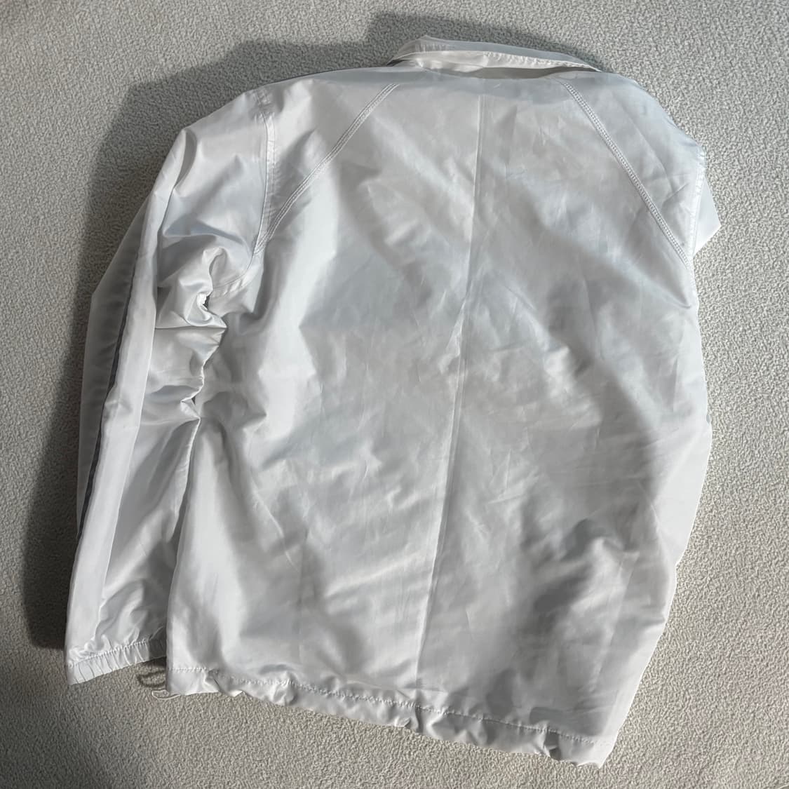 아디다스 유일매물 대장 올드스쿨 시나모롤깔 화이트 바람막이 상품이미지4