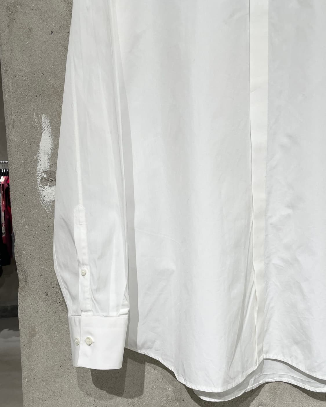 닐바렛 화이트 페이크 클립 히든 버튼 코튼 셔츠 상품이미지4