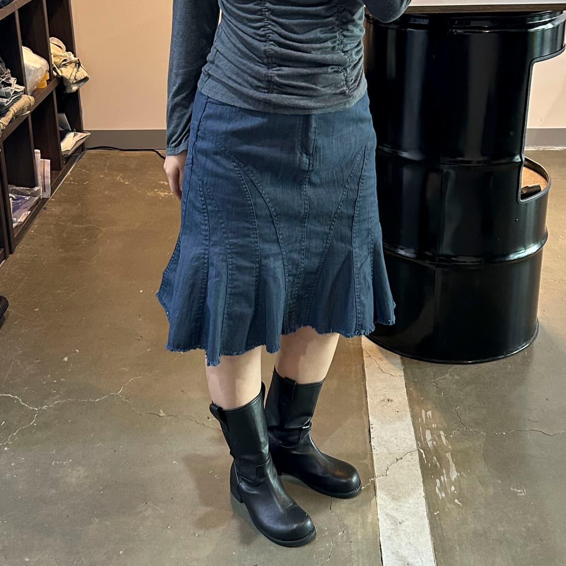 네이비 플레어 미디 스커트 상품이미지2