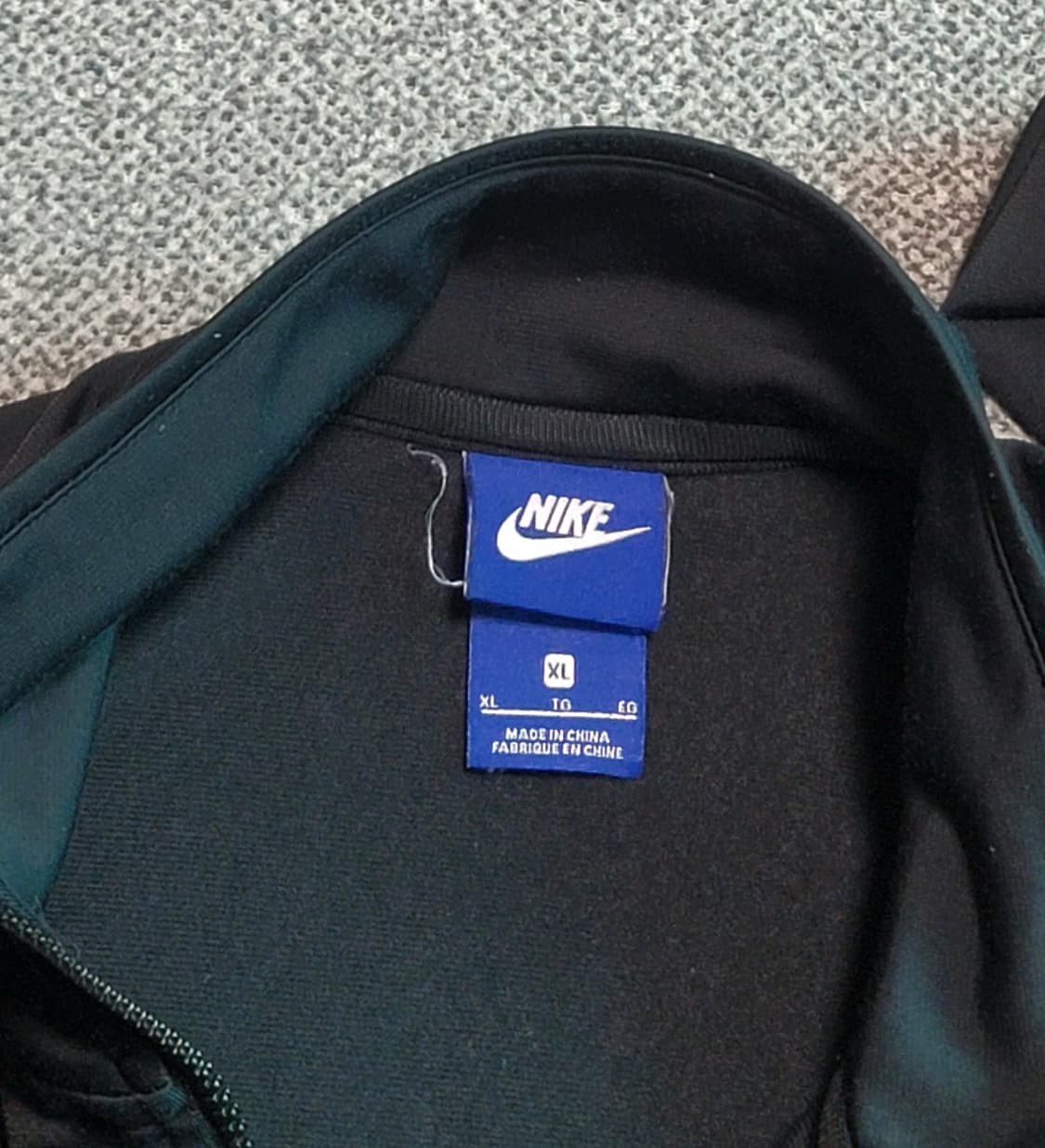 나이키 블랙 화이트 퓨추라 로고  트랙탑 집업 져지 XL 상품이미지3