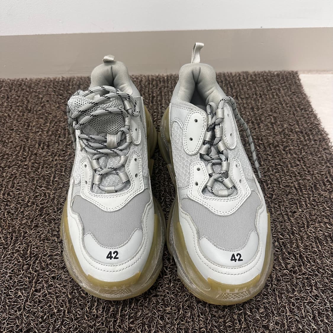 발렌시아가 트리플 S 클리어솔 스니커즈 541624 275사이즈 상품이미지2