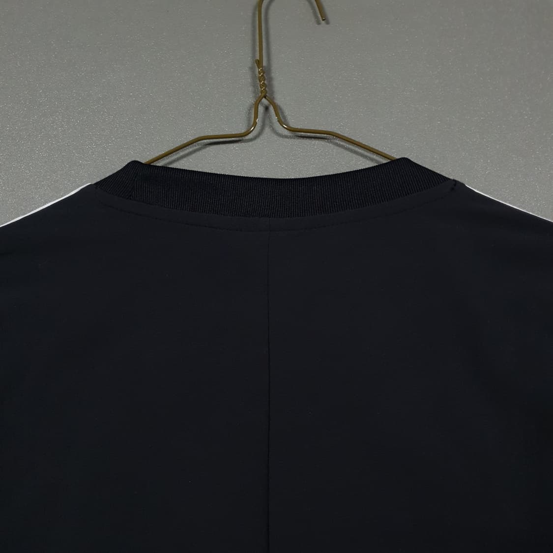 아디다스 트레포일 센터로고 우븐 하프 트랙 웜업 라운드 반팔티 블랙 M 상품이미지10