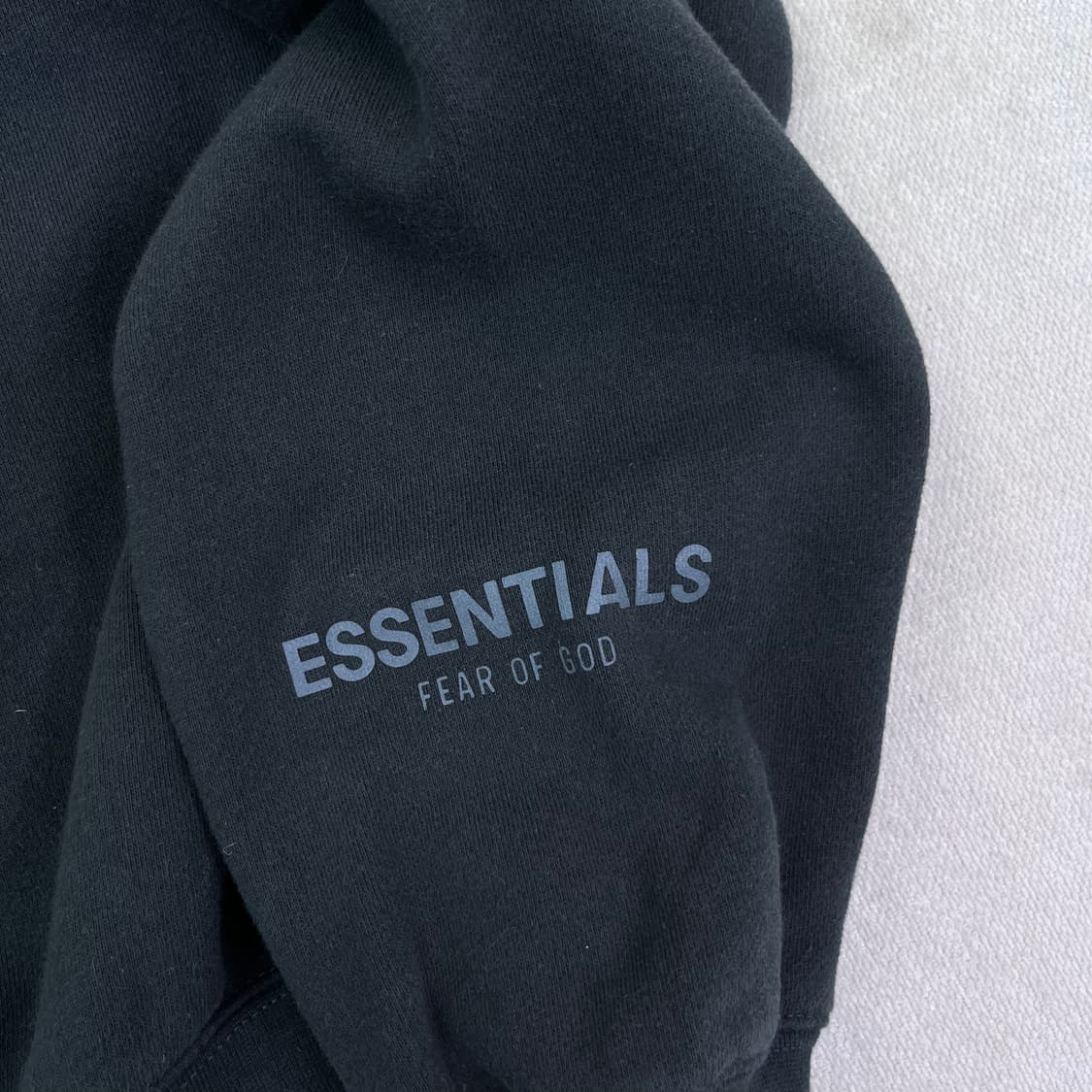 100 피오갓 에센셜 빅로고 맨투맨 상품이미지4