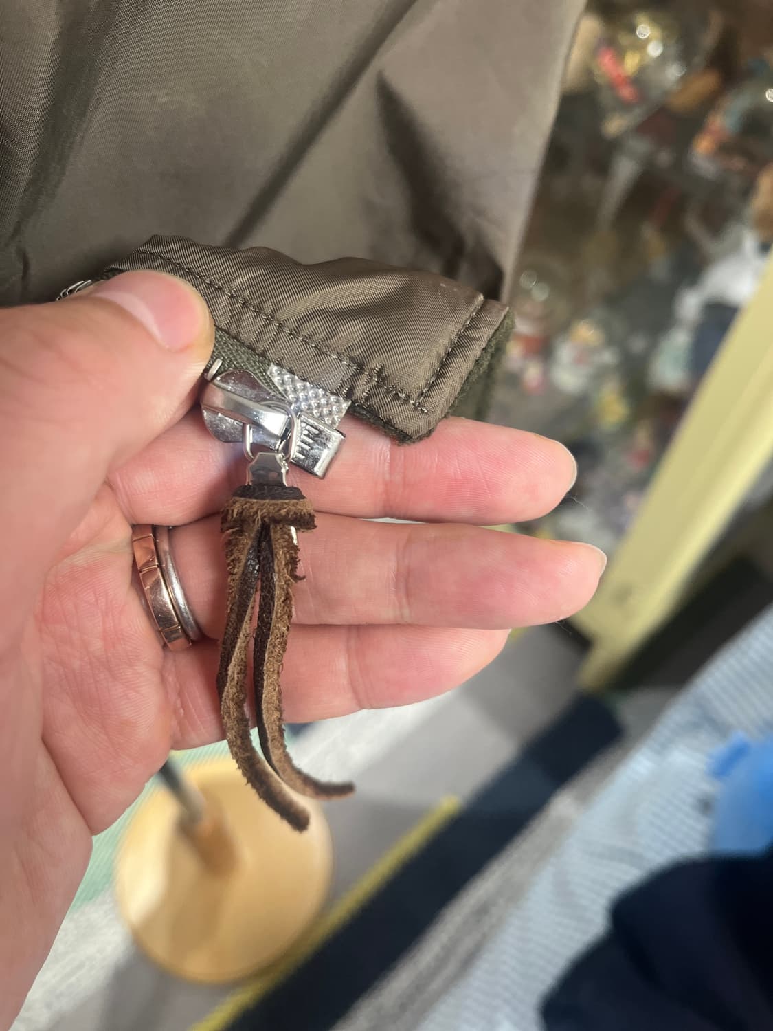 비즈빔 아카이브급 트랜스미터 올리브 베스트 XL 상품이미지5