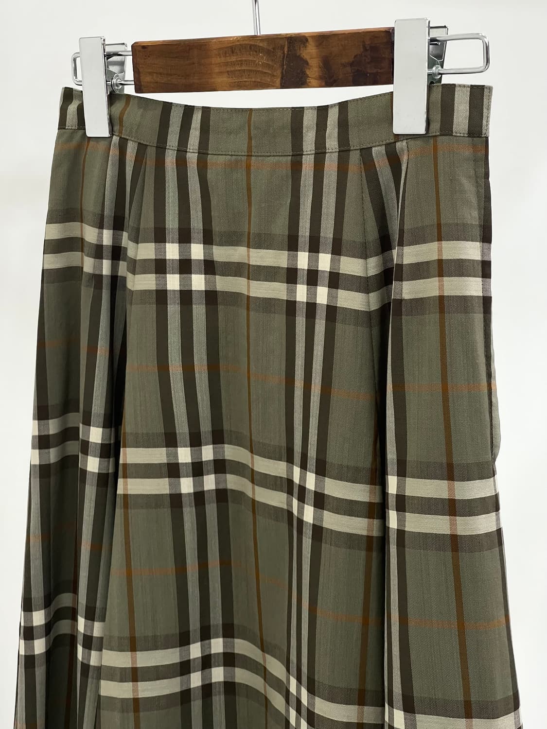 버버리 노바체크 스커트 상품이미지5