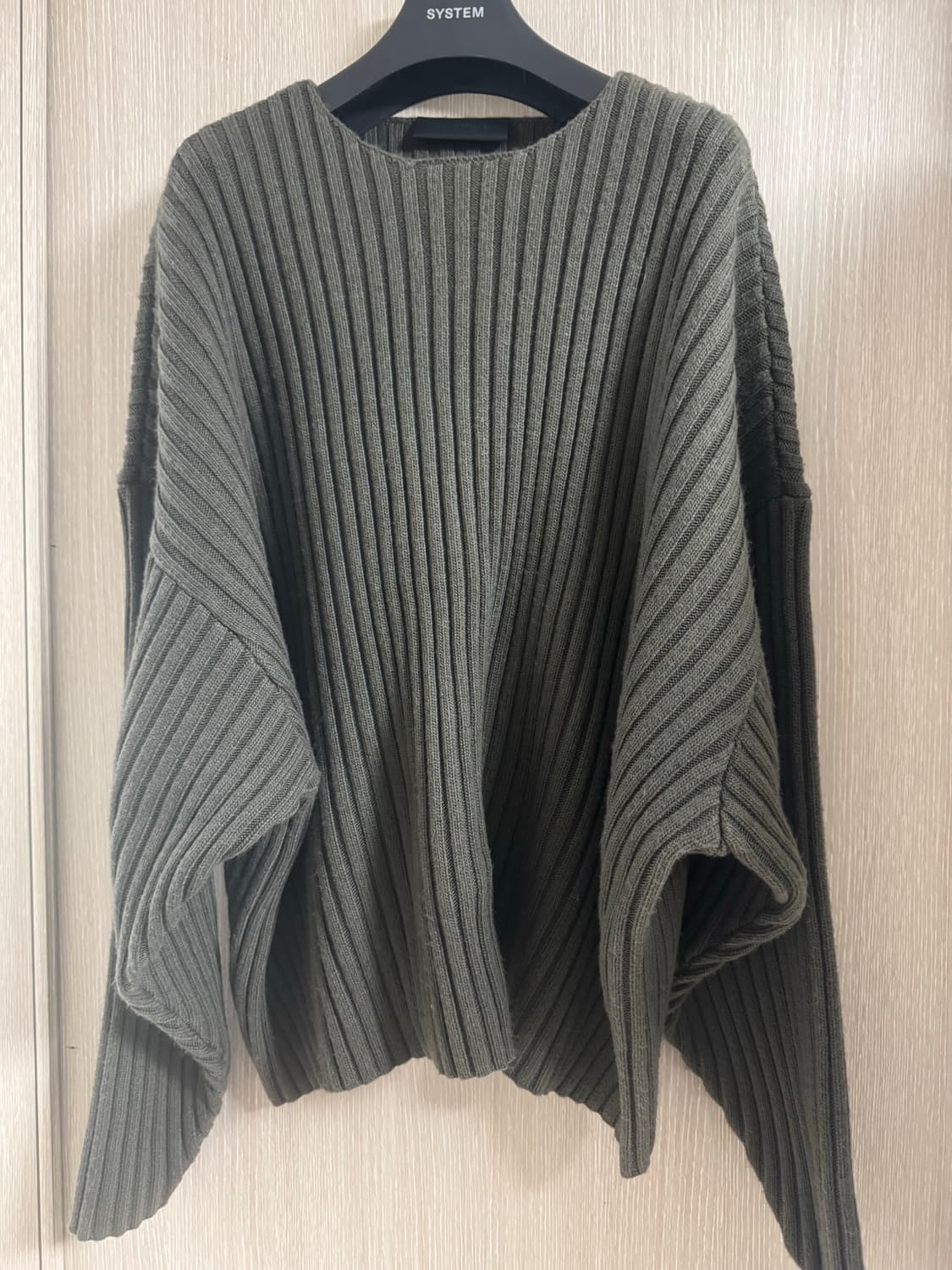 [새상품] 피어오브갓 에센셜 로우 넥 스웨터 잉크 L 상품이미지4