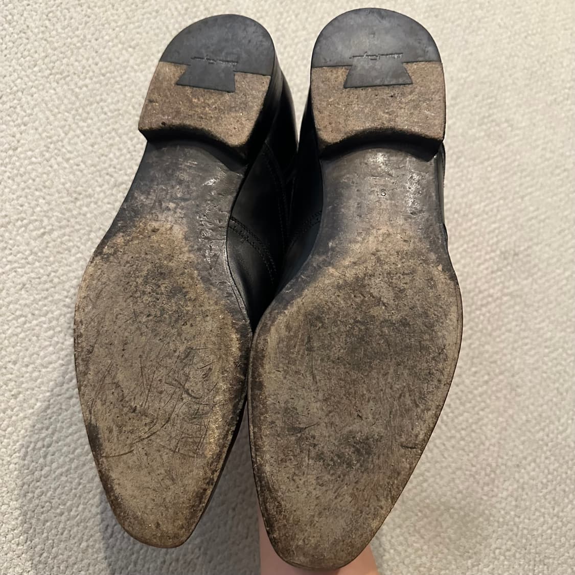 페라가모 Ferragamo 클래식 윙팁 더비 레더 슈즈 상품이미지4