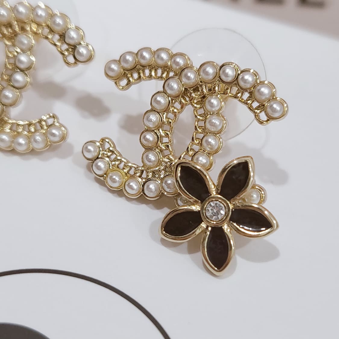 샤넬 귀걸이 cc로고 플라워 포인트 업사이클링 상품이미지2