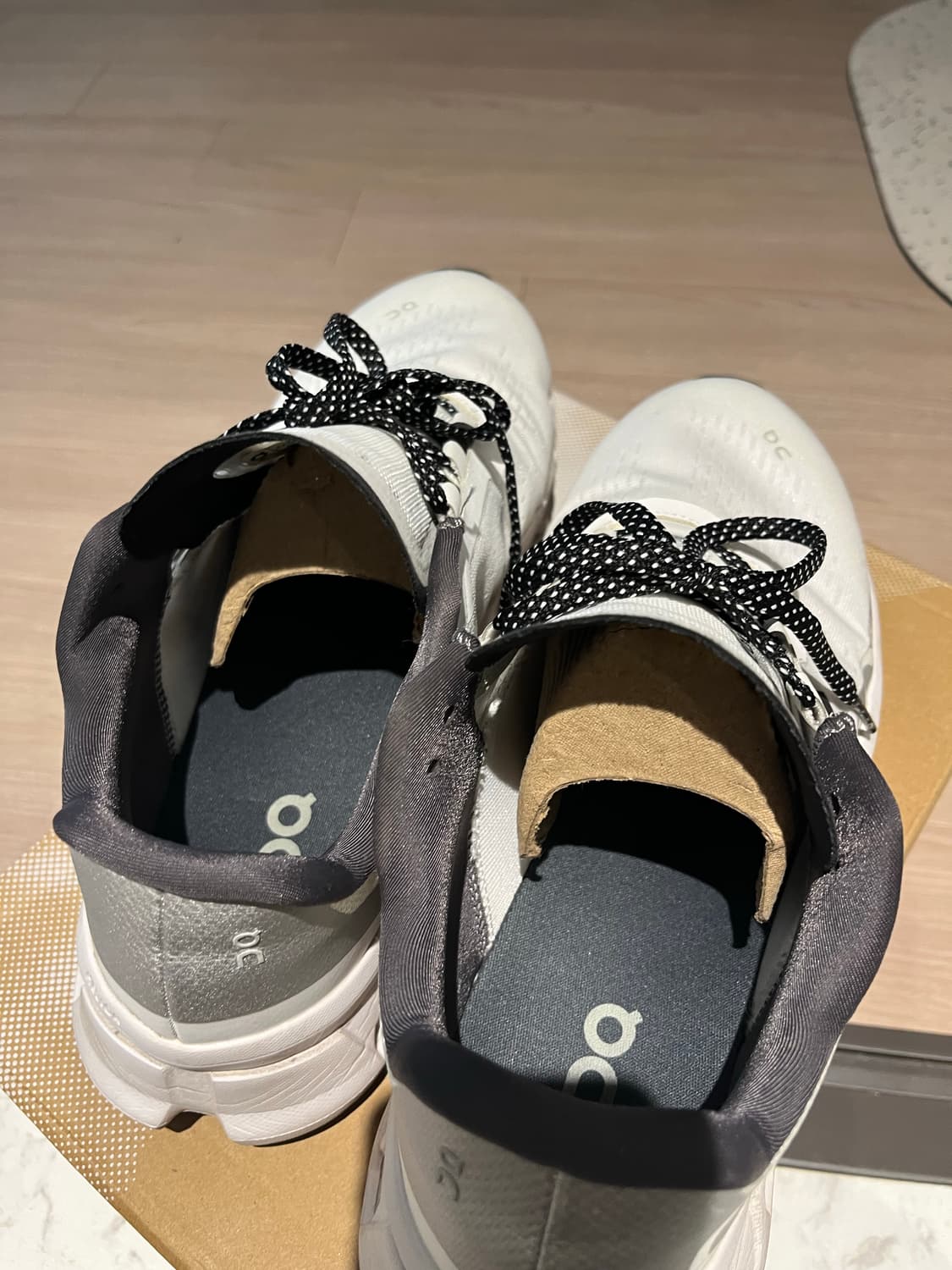 온러닝 클라우드몬스터 275 상품이미지4