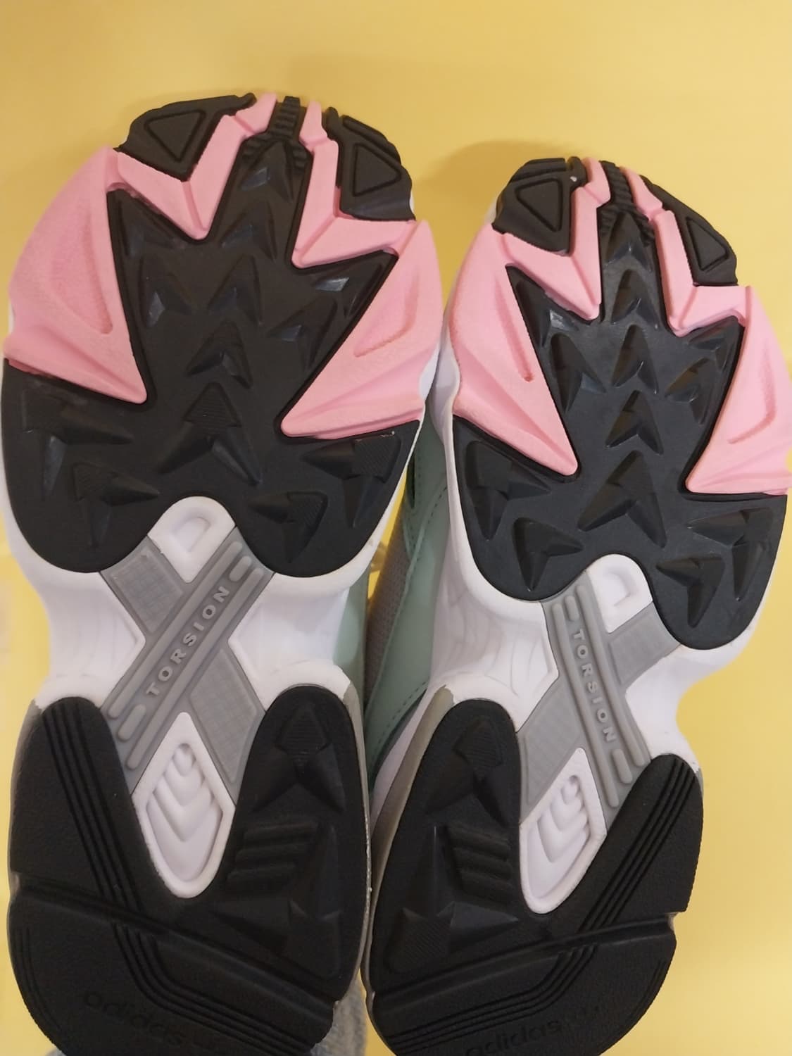 여성 아디다스 오리지널 팔콘 운동화 (240) 상품이미지8